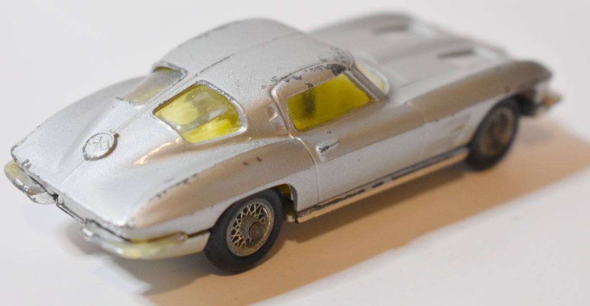Corgi (310-A) Chevrolet Corvette Sting Ray Split Window Coupe
