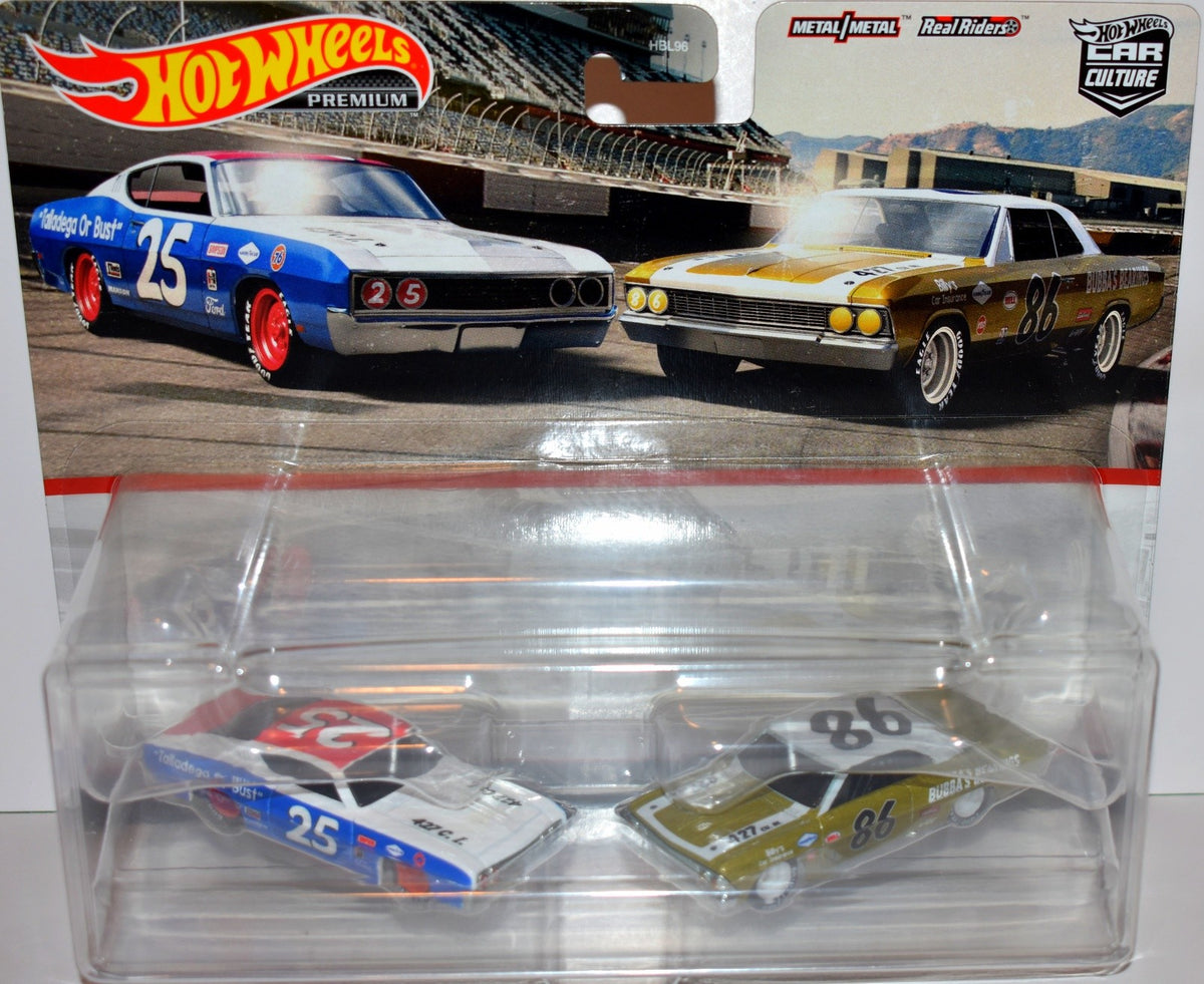 Hot Wheels Premium - Vintage NASCAR Racing Set -1966 Chevrolet Chevelle Stock Car & 69 Ford Torino Talladega