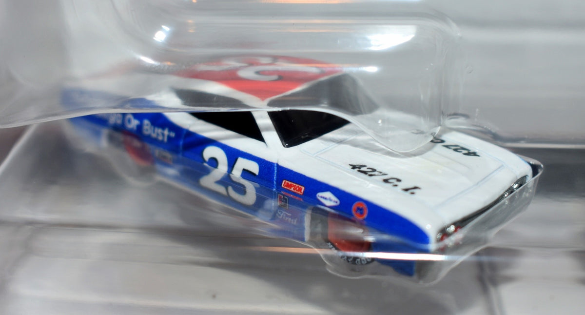 Hot Wheels Premium - Vintage NASCAR Racing Set -1966 Chevrolet Chevelle Stock Car & 69 Ford Torino Talladega