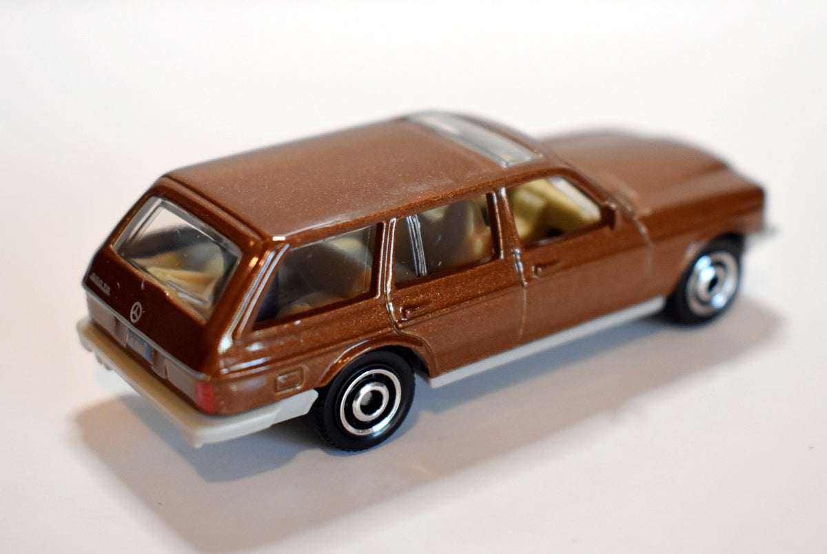 Matchbox - Mercedes-Benz W123 Wagon