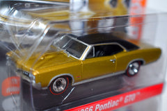 Auto World - Poncho Power Set - 1966 Pontiac GTO & 1994 Pontiac Firebird T/A