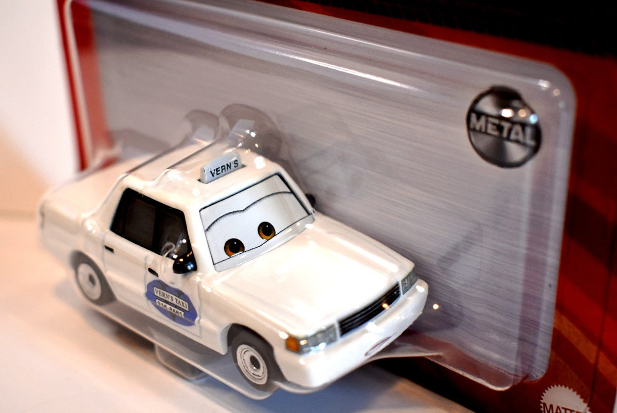 Disney CARS - Donna Pits - Revney Grillante Taxi Cab