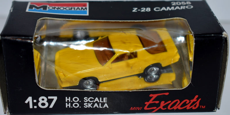 Monogram Mini Exacts - Chevrolet Camaro IROC Z-28