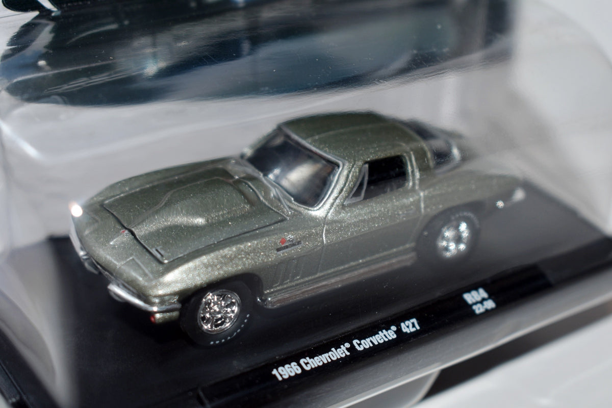 M2 Machines Drivers - 1966 Chevrolet Corvette 427 Coupe