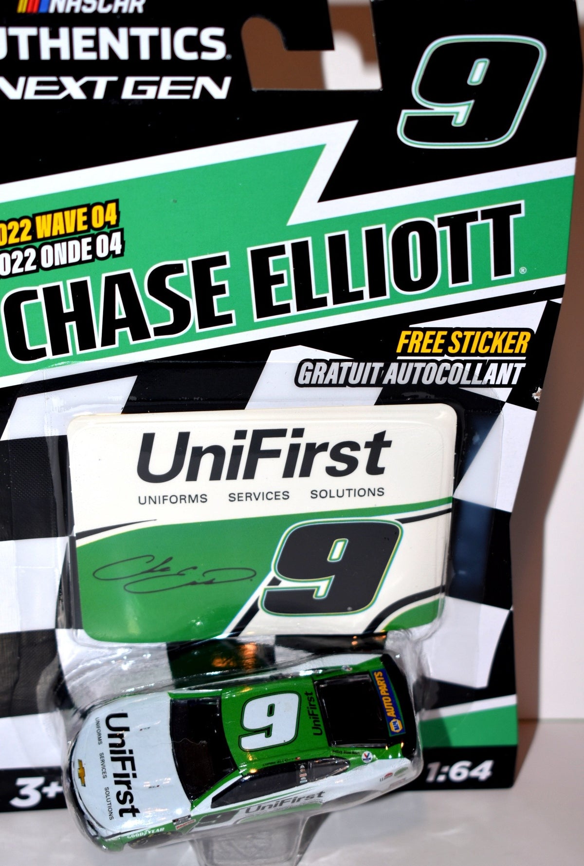 NASCAR Authentics Hendrick Motorsports - Chase Elliott UniFirst  Chevrolet Camaro
