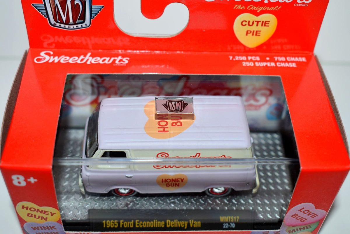 M2 Machines - Sweethearts - 1965 Ford Econoline Delivery Van