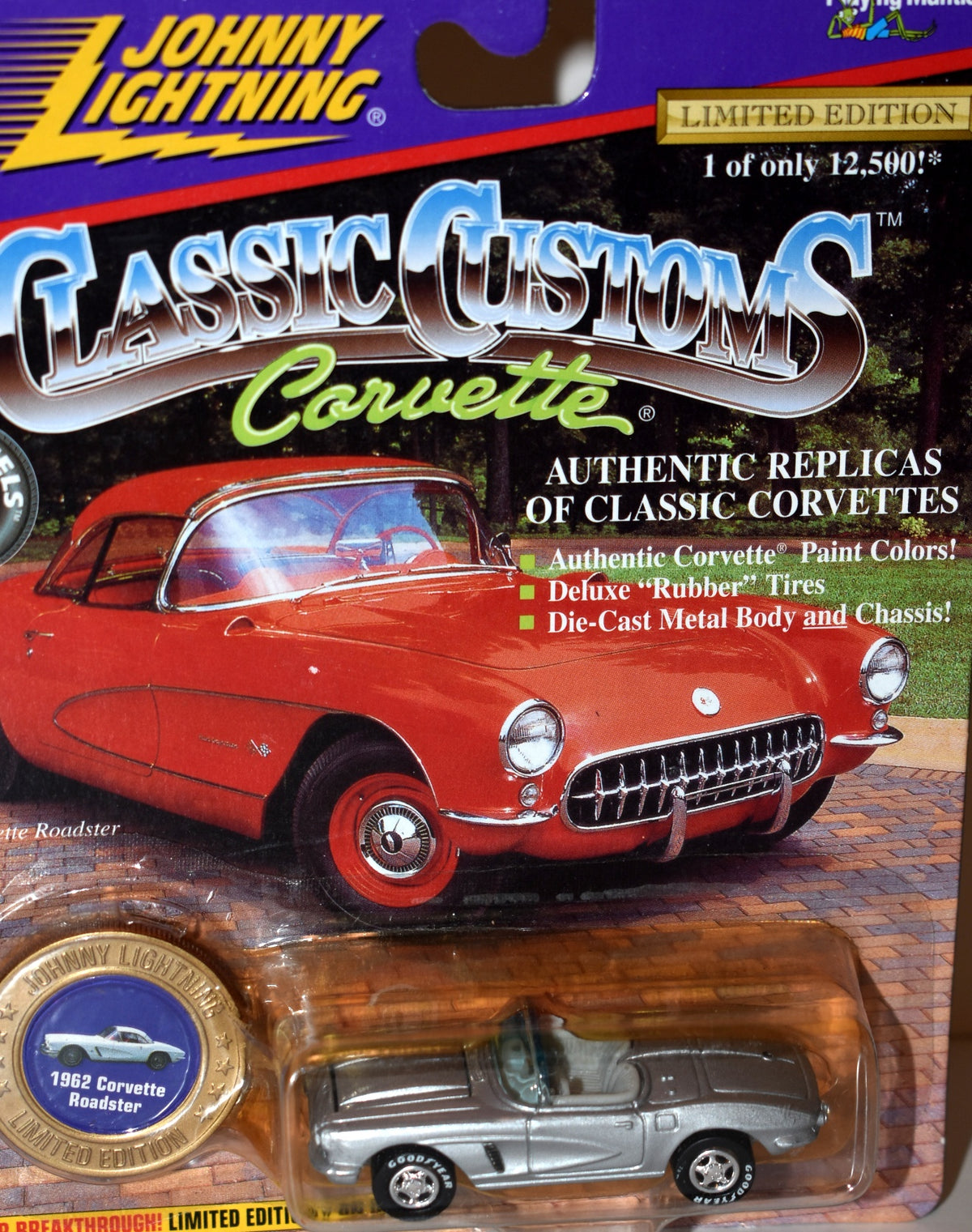 Johnny Lightning - Classic Customs Corvette - 1962 Chevrolet Corvette-1