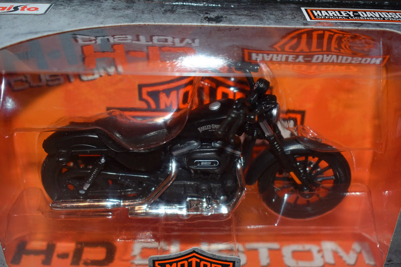 Maisto Harley Davidson  - 2014 Sportster Iron 833