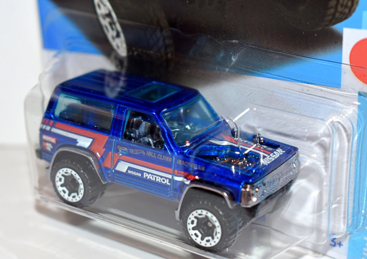 Hot Wheels  - Nissan Patrol Hill Climb Team Truck