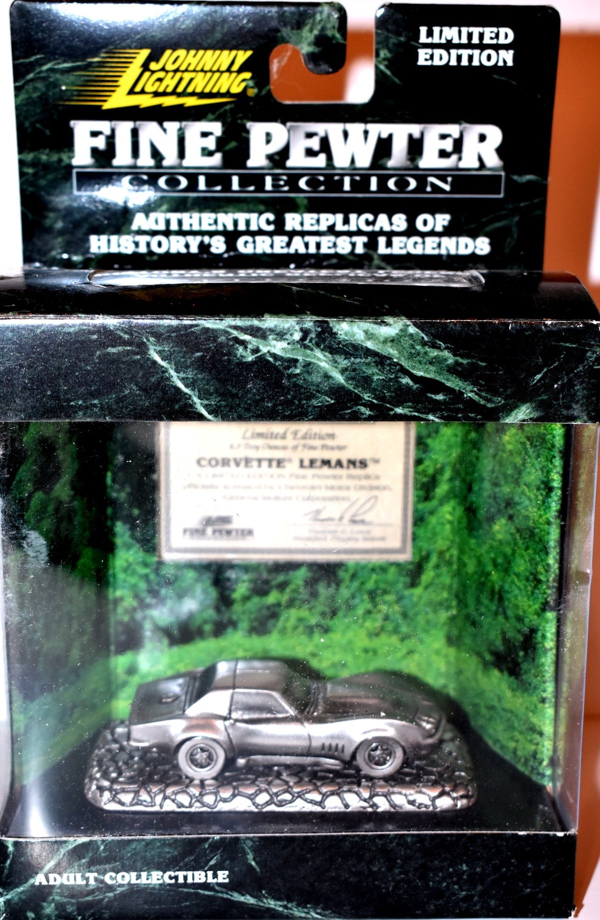 Johnny Lightning - Fine Pewter Collection - 1968 Chevrolet Corvette LeMans