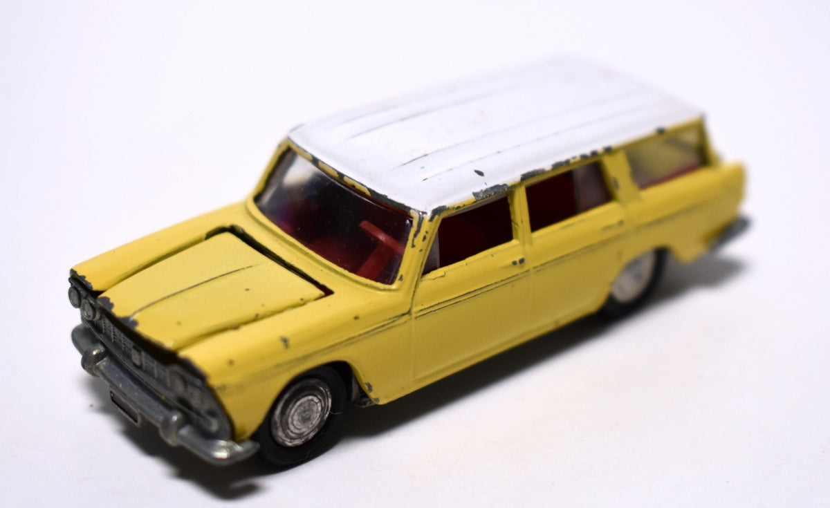 Mini-Dinky (No. 21) Fiat 2300 Station Wagon