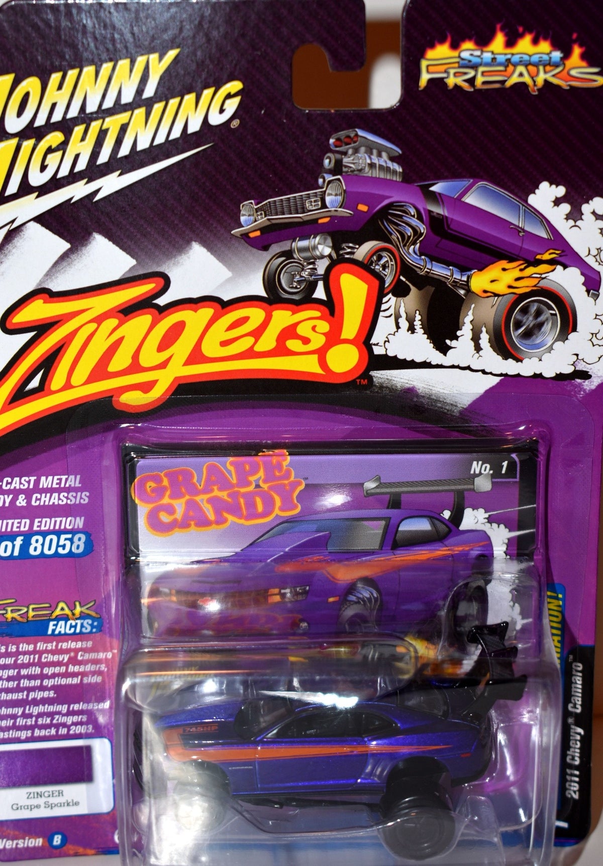 Johnny Lightning Street Freaks - Grape Candy - 2011 Chevrolet Camaro