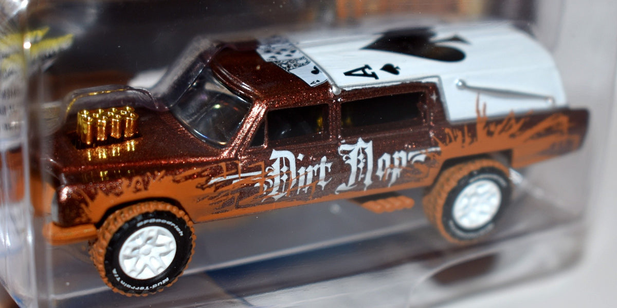 Johnny Lightning Street Freaks - Off Road - Dirt Nap - Cadillac Hearse 4x4