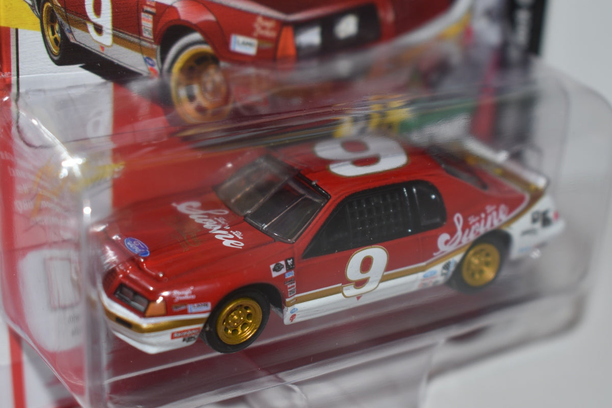 Johnny Lightning - 24 Hrs of LEMONS - 1986 Ford Thunderbird Stock Car - Thin Blue Swine