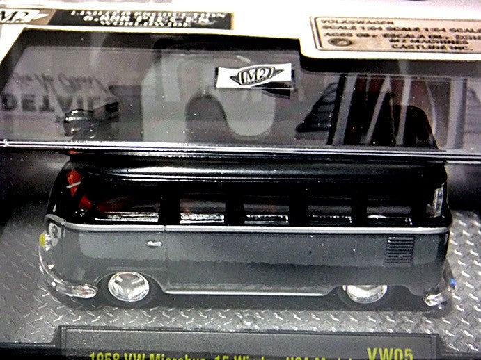 M2 Machines Auto Thentics VW - 1958 VW 15 Window Bus