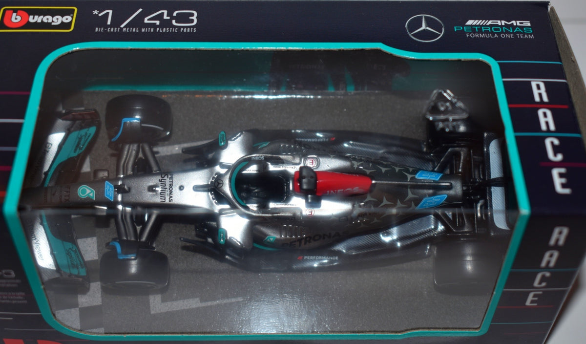 Bburago - Mercedes-AMG F1 Petronas W13 E Performance Race Car