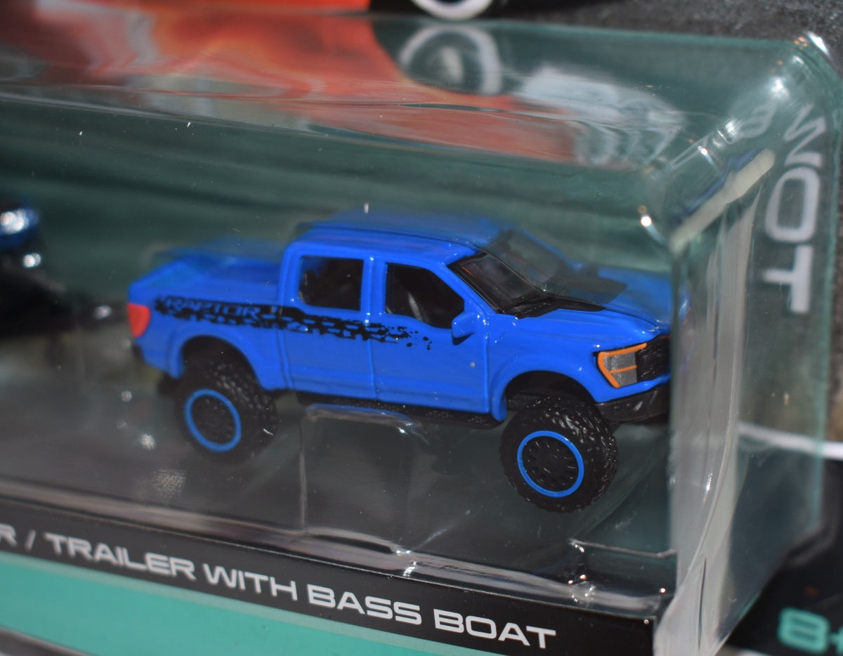 Maisto - Transport -  2021 Ford  SVT Raptor with Bass Boast & Trailer