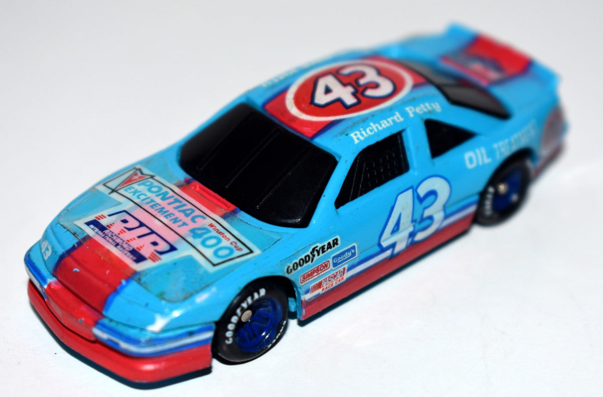 Racing Champions - Petty Farewell Tour Pontiac Grand Prix - Richmond - Pontiac Excitement 400