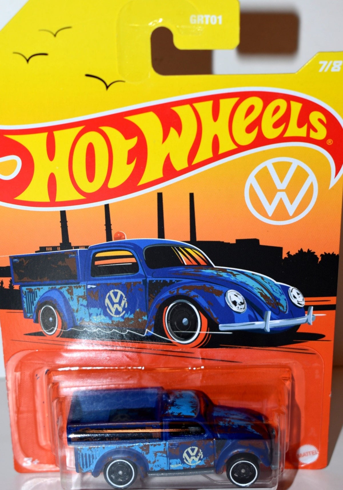 Hot Wheels VW Set - 1949 Volkswagen Beetle Pickup Truck