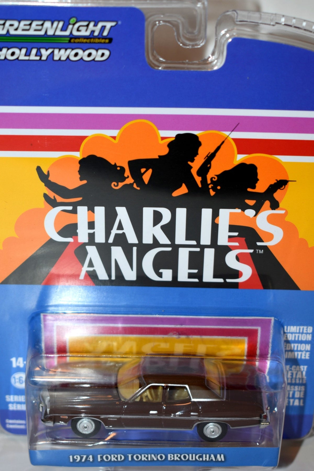 Greenlight Hollywood - Charlies Angels - 1974 Ford Torino Brougham