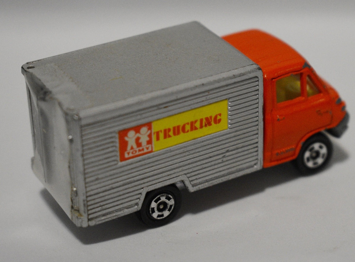 Tomica - Toyota Dyna TOMY Shop Truck