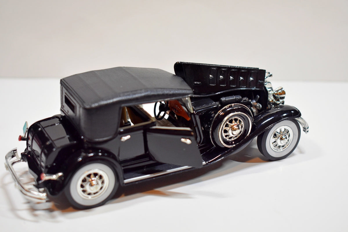 Signature Models - 1932 Chrysler LeBaron