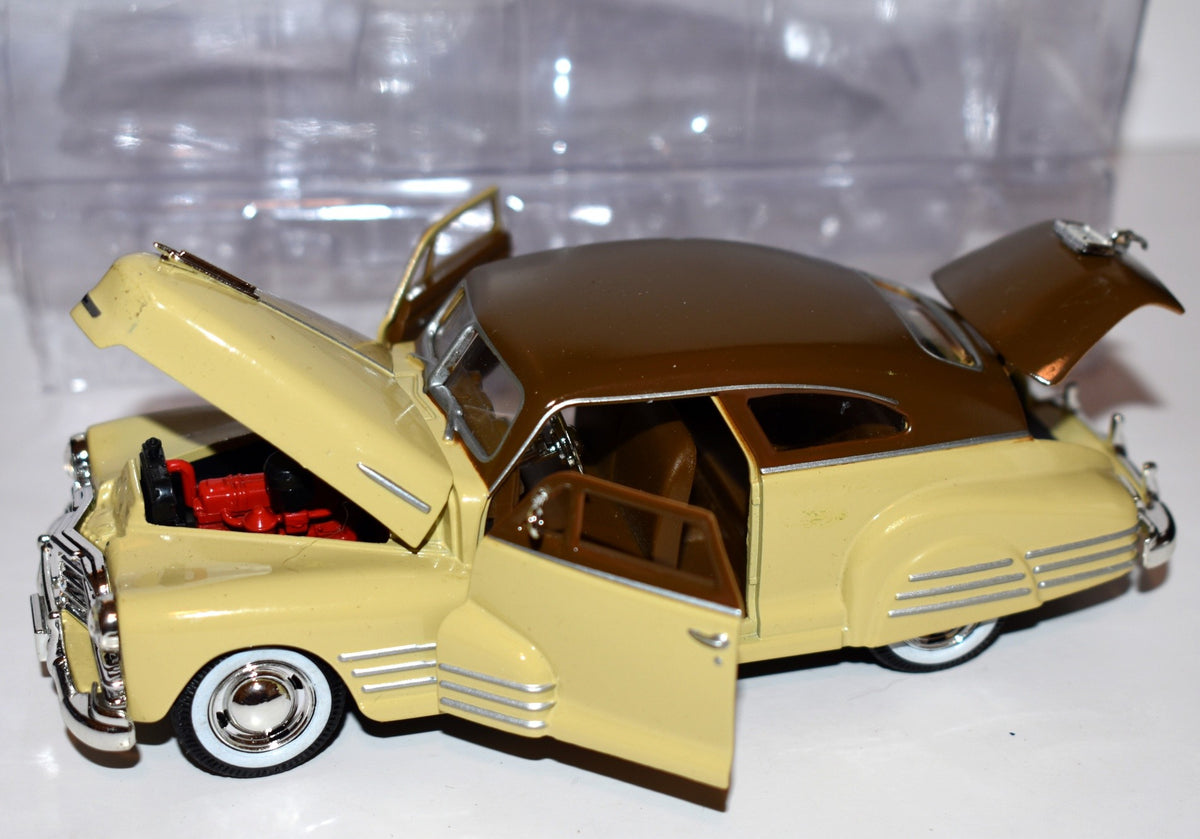 Signature Models - 1948 Chevrolet Aerosedan Fleetline