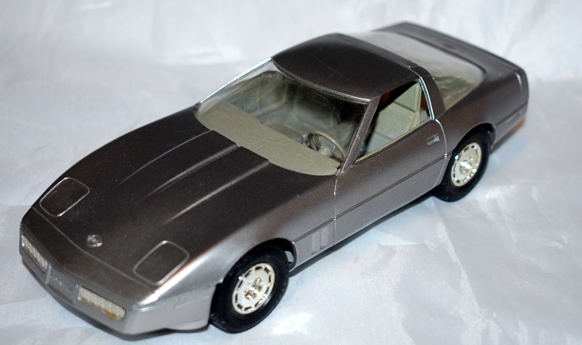 AMT Dealer Promo - 1984 Chevrolet Corvette Coupe
