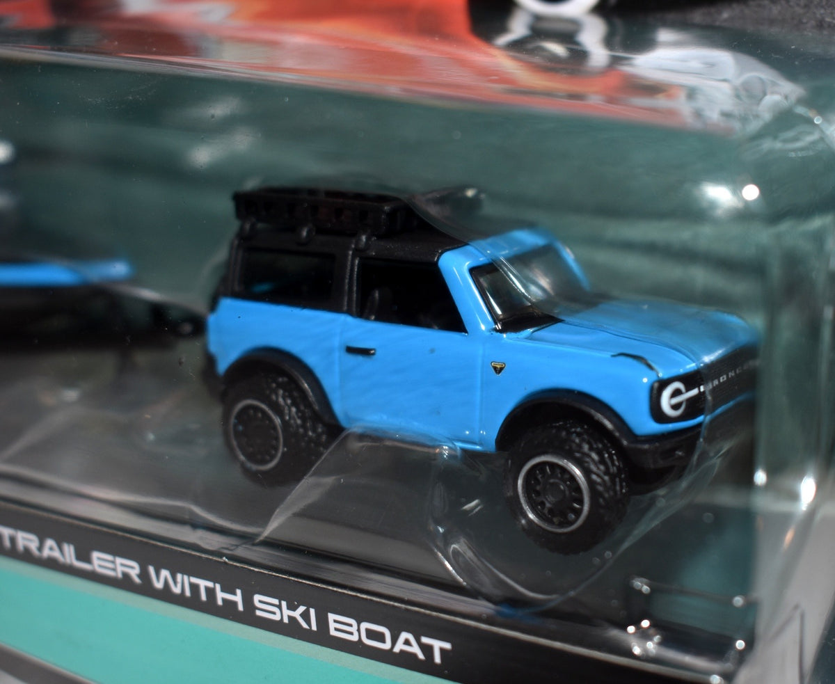Maisto - Transport -  2021 Ford Bronco and Ski Boat Set
