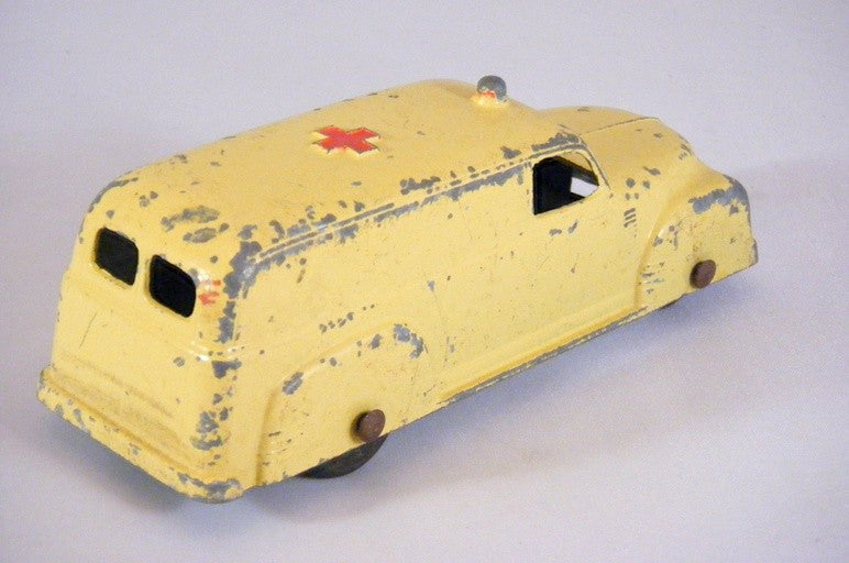 TootsieToy: 1950 Chevy EMT Ambulance (Open Rear Windows)
