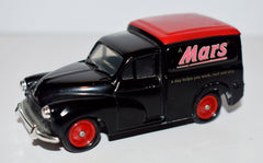 Lledo Vanguards - Morris Minor Mars Candy Van