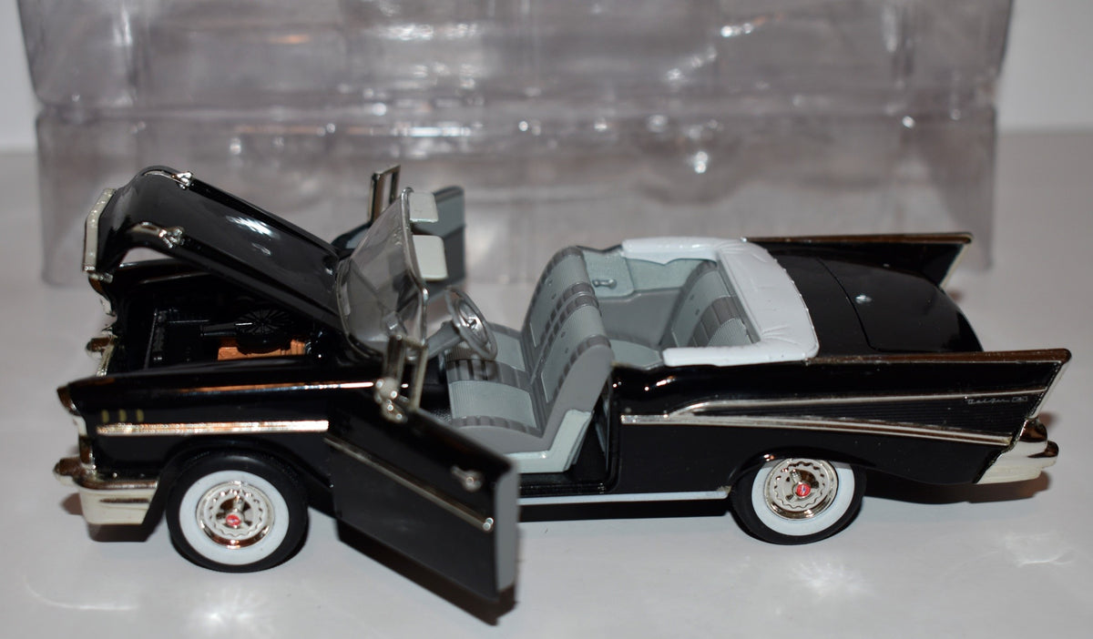 Signature Models - 1957 Chevrolet Bel Air Convertible