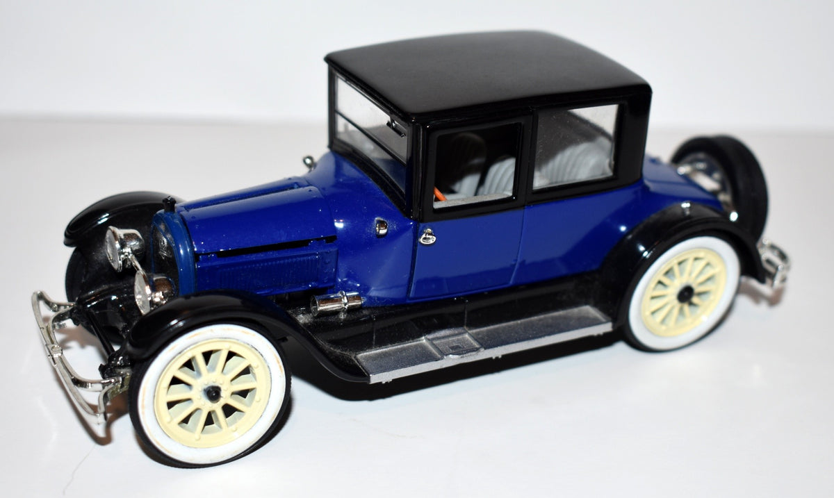 Signature Models - 1918 Cadillac Type 57 Victoria