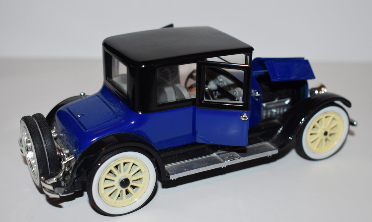 Signature Models - 1918 Cadillac Type 57 Victoria