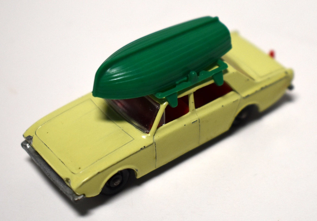 Matchbox Regular Wheels - Ford Corsair & Rowboat