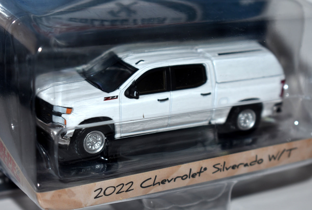 Greenlight - Blue Collar Collection - 2002 Chevrolet Silverado W/T Pickup Truck