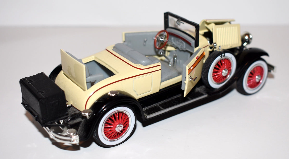 Signature Models - 1927 Cadillac 314 Roadster