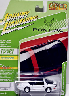 Johnny Lightning - Classic Gold - 1996 Pontiac Trans Am WS6