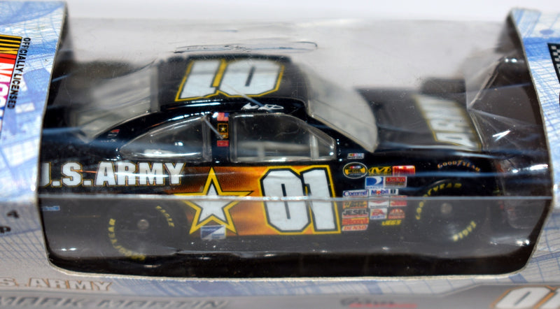 Action - NASCAR - Mark Martin Ginn Racing ARMY Chevrolet Monte Carlo