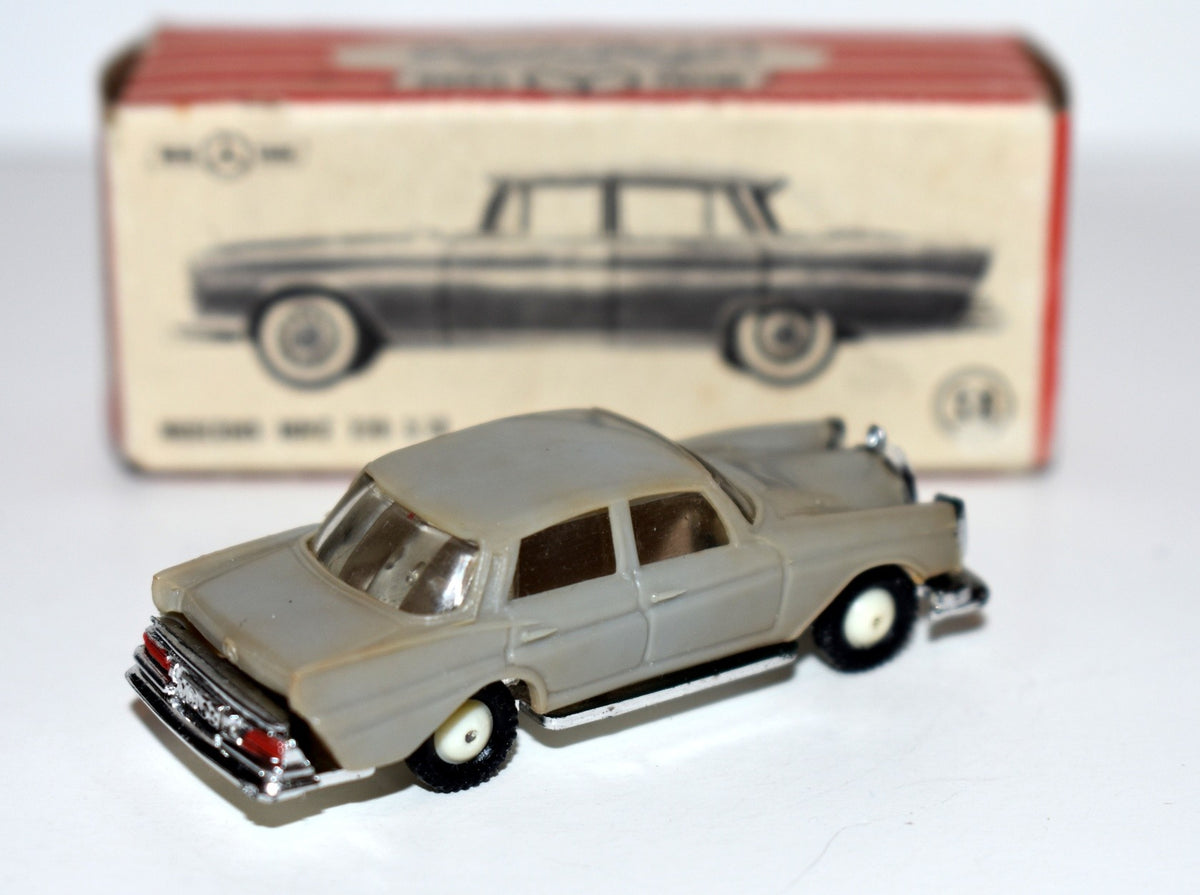 Anguplas - Mercedes-Benz 220 SE/S