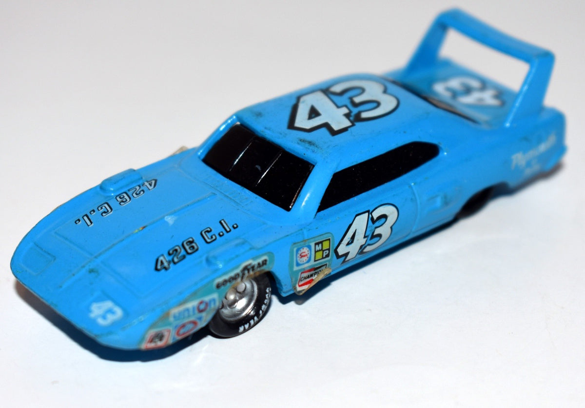 Racing Champions - Richard Petty 1970 Plymouth Superbird