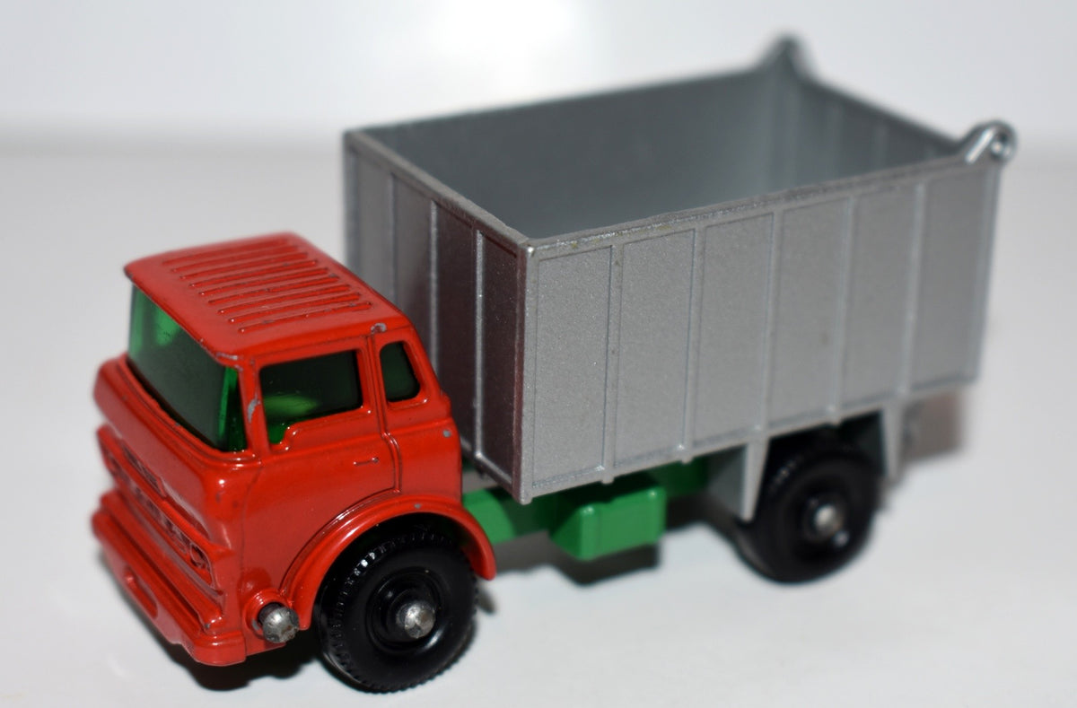 Matchbox Regular Wheels GMC Tipper Truck