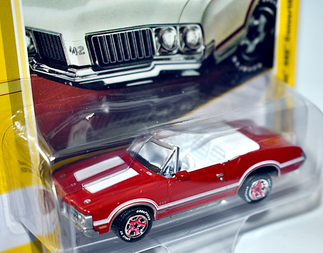 Johnny Lightning Classic Gold: 1970 Oldsmobile 442  Convertible