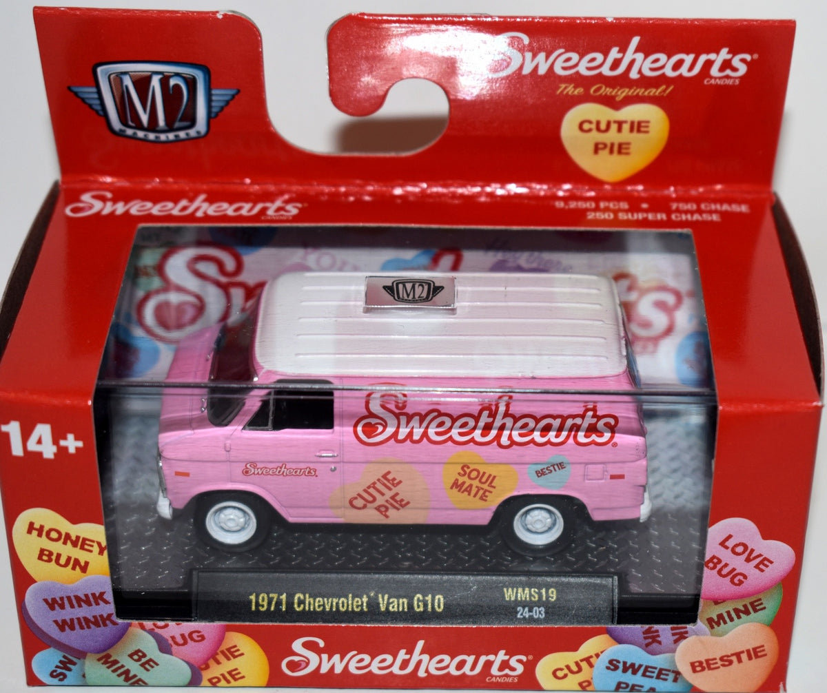 M2 Machines - Sweethearts - 1971 Chevrolet G10 Van