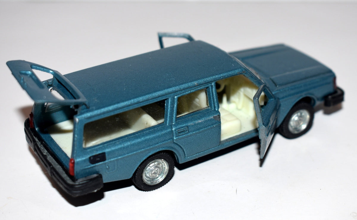 Nacoral Inter-Cars - Volvo 245 DL Station Wagon
