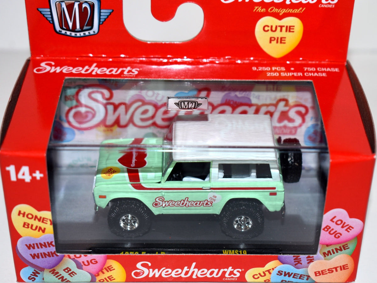M2 Machines - Sweethearts - 1976 Ford Bronco