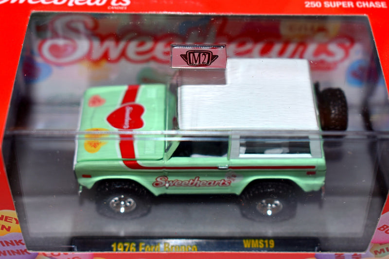 M2 Machines - Sweethearts - 1976 Ford Bronco