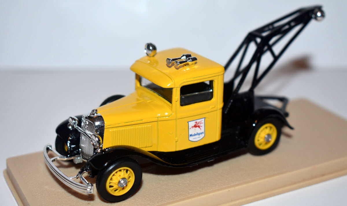 Eligor - 1934 Ford V8 Mobilgas Tow Truck