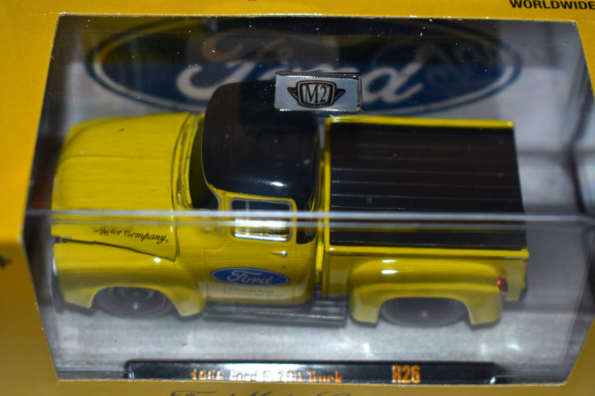 M2 Machines Ground Pounders 1956 Ford F-100 Pickup Truck