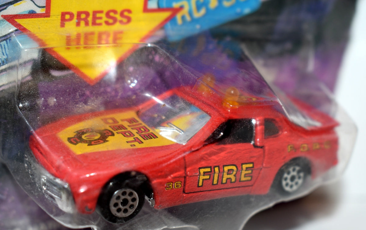Road Champs Light-Up Sounders - Porsche 944 Fire Department Car